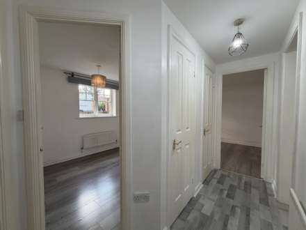 Greenhaven Drive, London ** 3D FLOORPLAN & VIDEO AVAILABLE **, Image 8