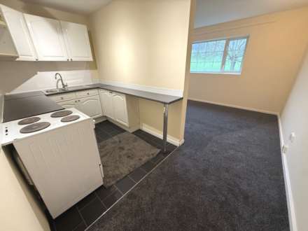 Manorside Close, London, Image 6