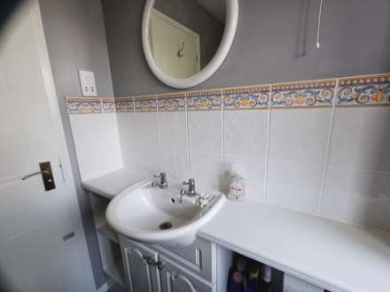 Warepoint Drive, London, Image 8