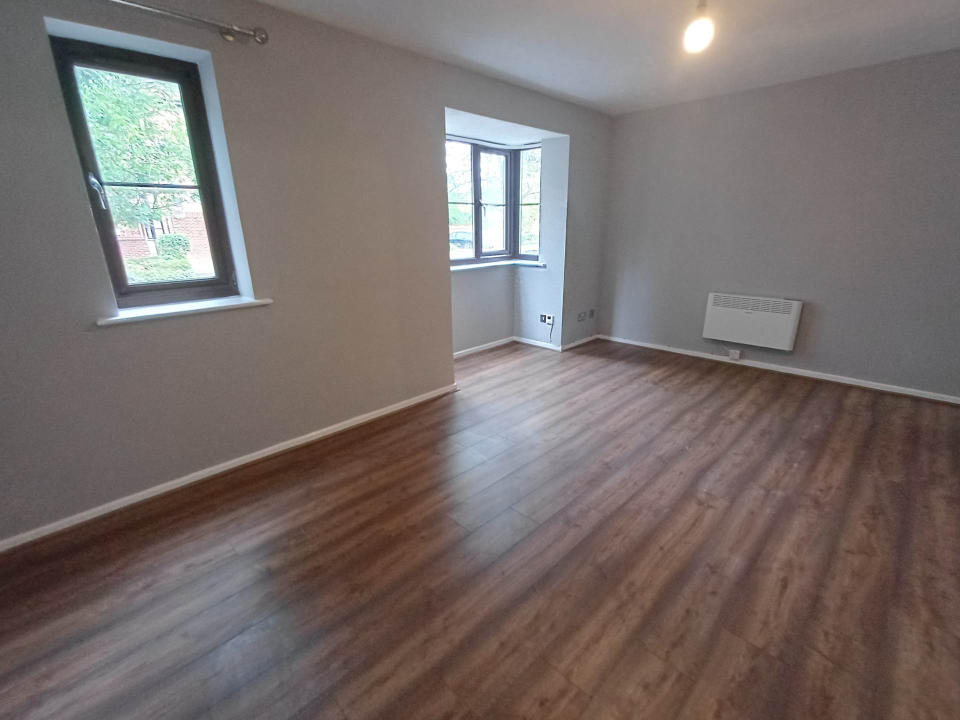 Frobisher Road, Erith, Image 6