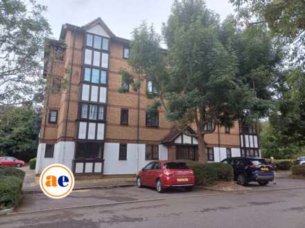 Property For Rent Frobisher Road, Erith