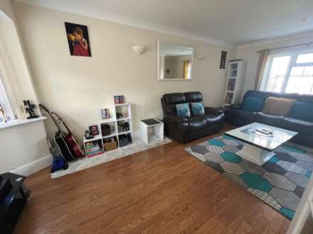 Newbery Road, Erith   ** 3D FLOORPLAN & VIDEO AVAILABLE **, Image 5