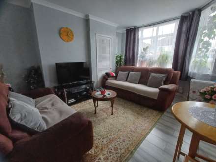 Eversley Avenue, Bexleyheath, Image 3