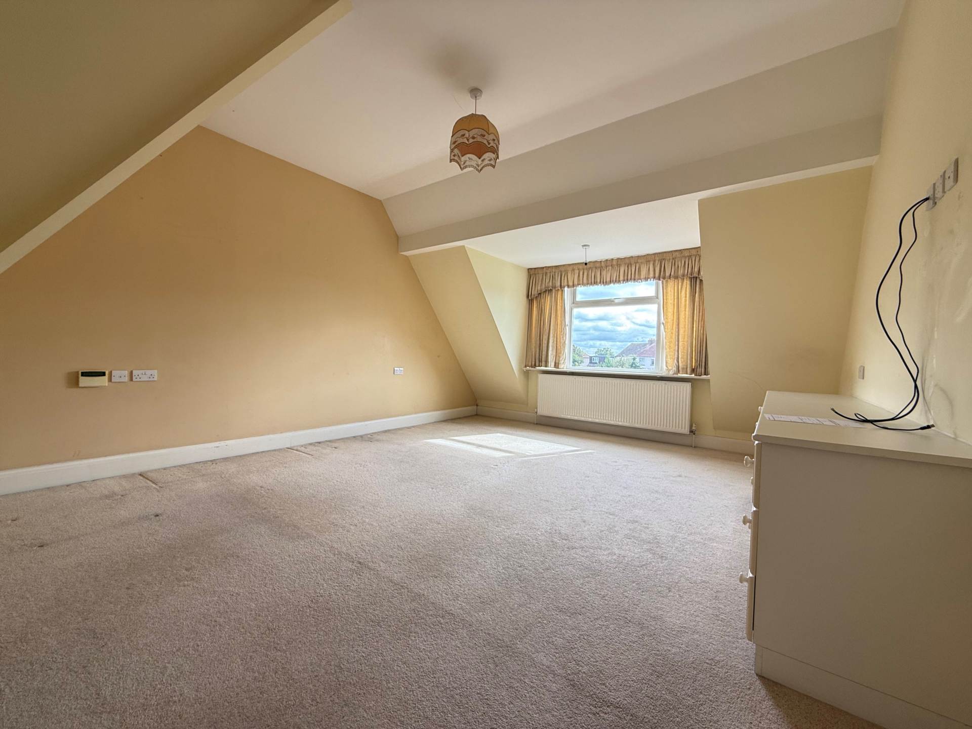Bedonwell Road, London   ** 3D FLOORPLAN AVAILABLE **, Image 15