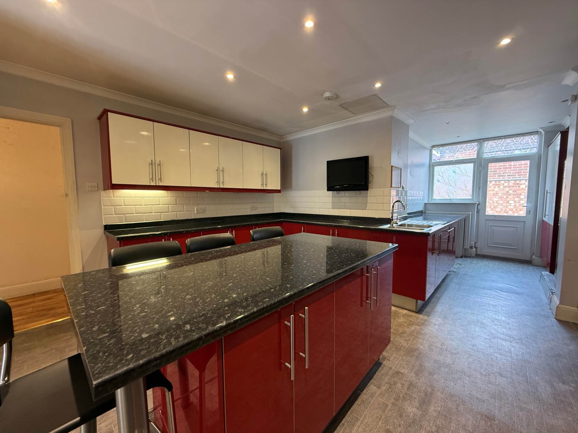 Bedonwell Road, London   ** 3D FLOORPLAN AVAILABLE **, Image 3