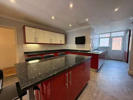 Bedonwell Road, London   ** 3D FLOORPLAN AVAILABLE **, Image 3