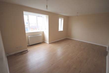Chandlers Drive, Erith, Image 4