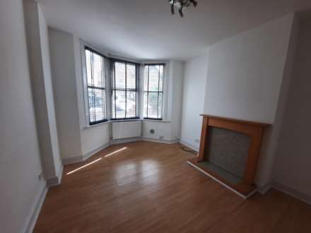 Ground Floor Flat  Abbey Grove, Abbeywood, Image 3