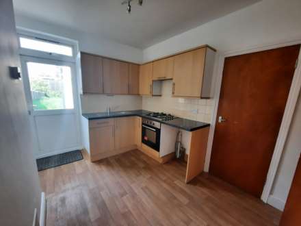 Ground Floor Flat  Abbey Grove, Abbeywood, Image 4