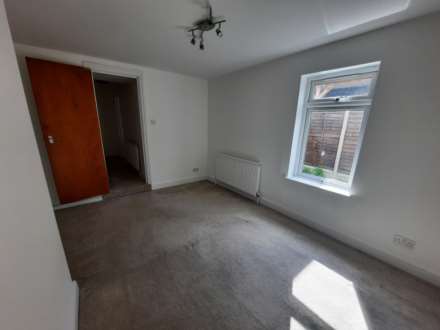 Ground Floor Flat  Abbey Grove, Abbeywood, Image 5