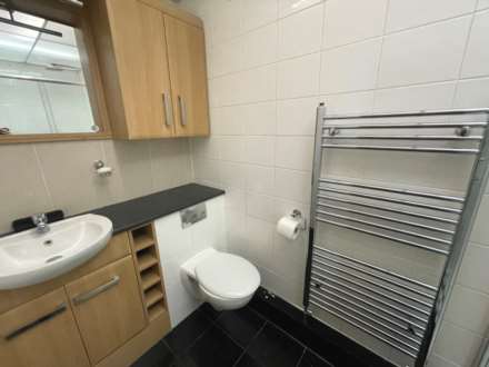 Park Crescent, Erith, DA8, Image 6