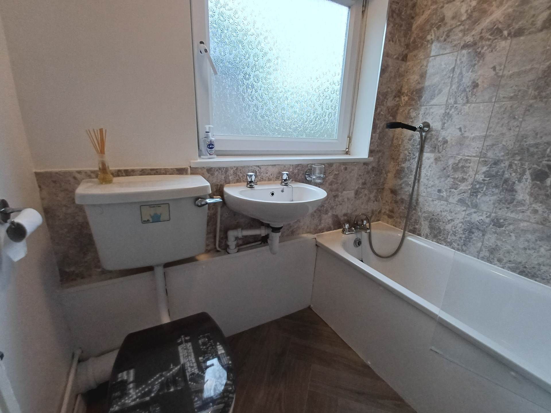 Camden Court, 1 Woolwich Road, Image 7