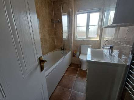 Troon Close, Thamesmead West, Image 9