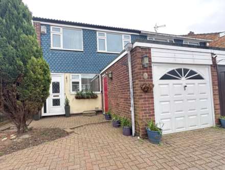 3 Bedroom House, Mortimer Road, Erith  ** VIDEO & 3D FLOORPLAN AVAILABLE **