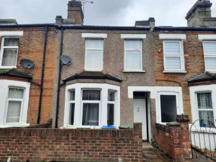 2 Bedroom House, Sandcliff Road, Erith