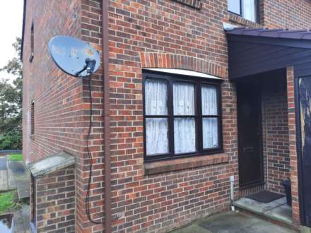 Cooper Close, Greenhithe, Image 10