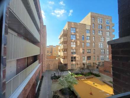 Southmere, Abbey Wood, Image 10