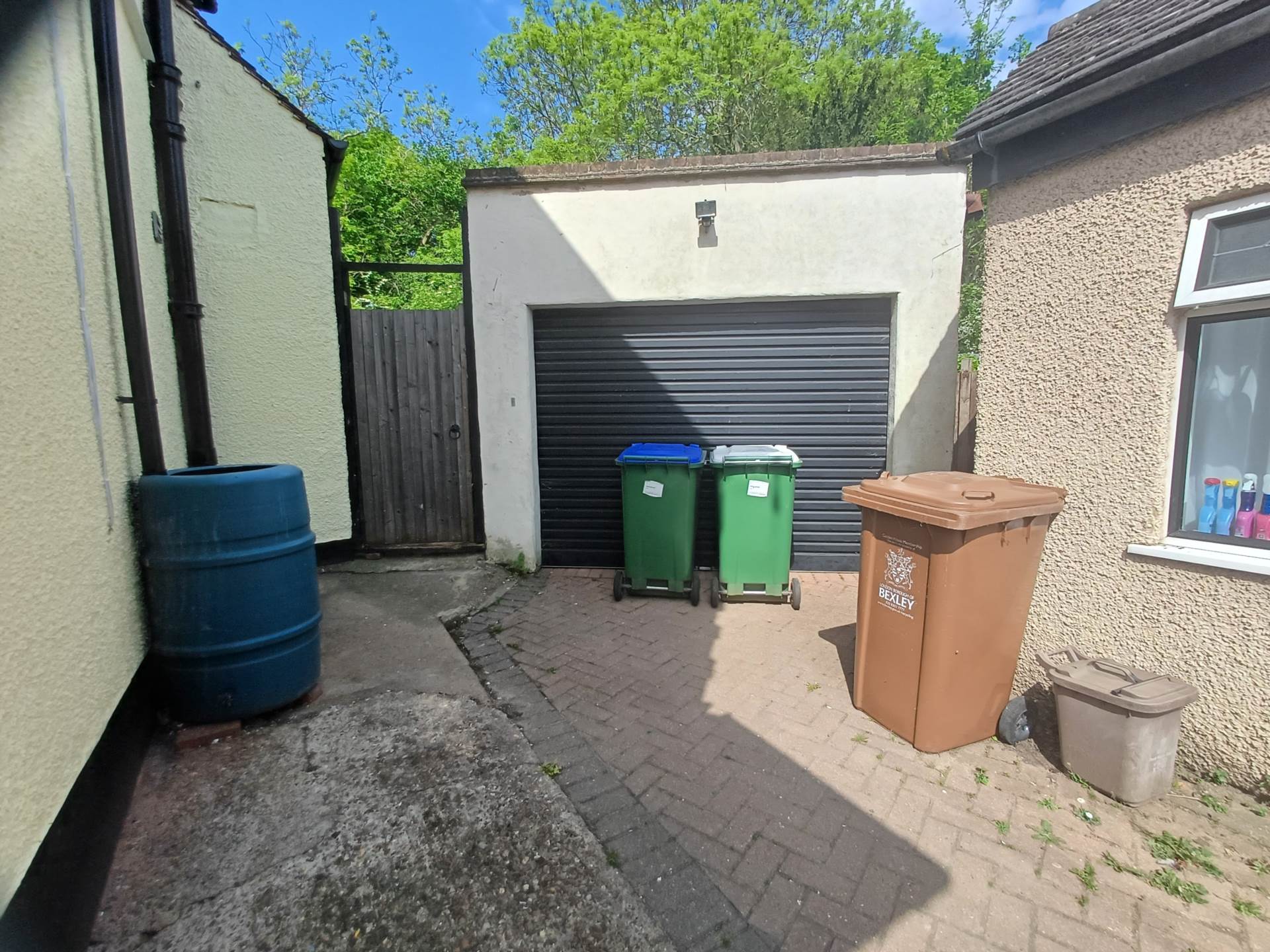Woodland Way, London, Image 23