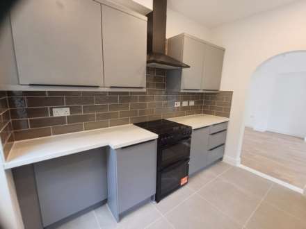 Woodland Way, London, Image 9