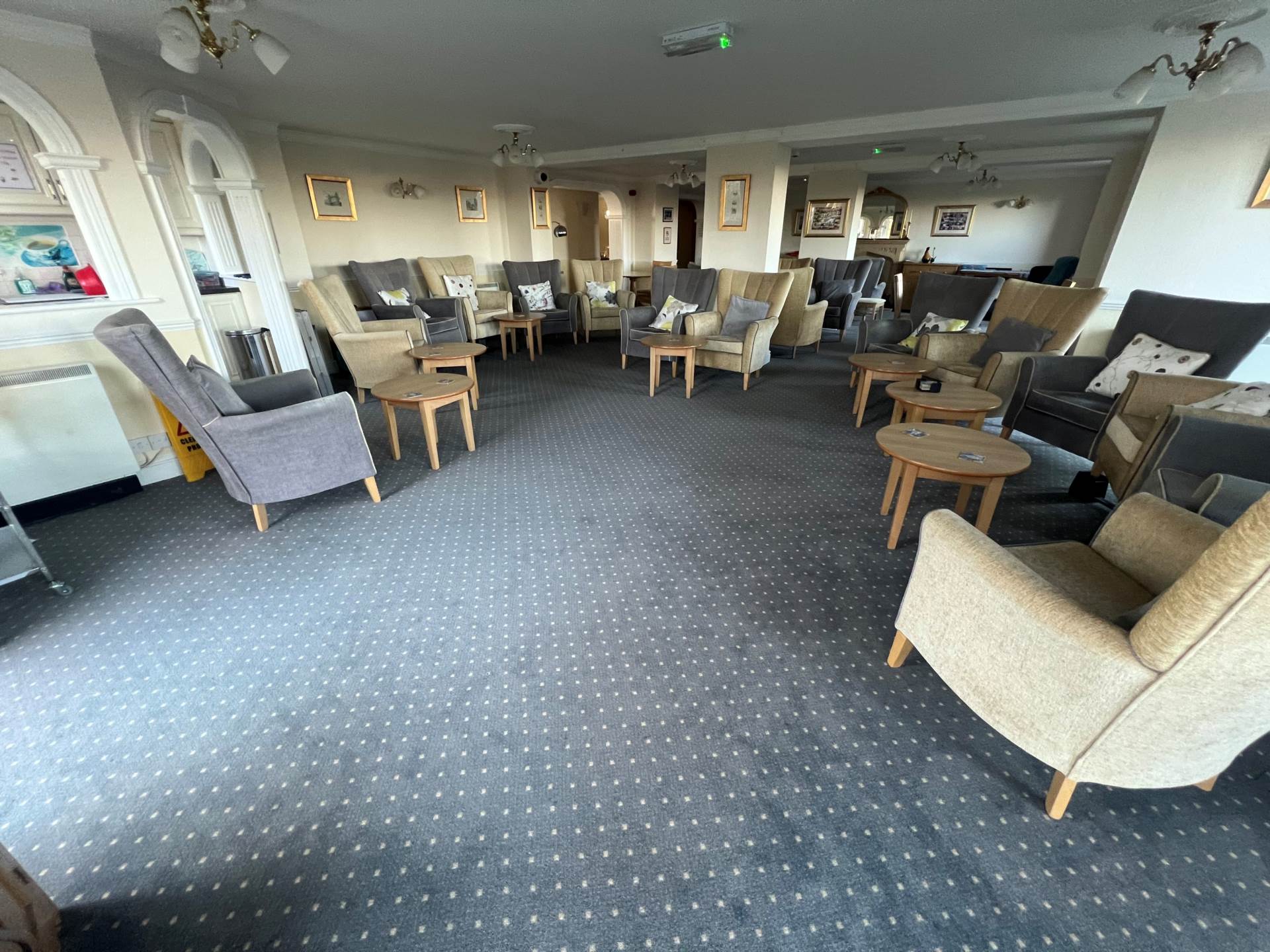 OVER 60'S ONLY ONE BEDROOM RETIREMENT FLAT, Image 15