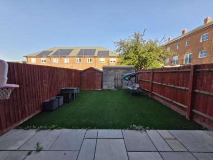 Rainbow Road, Erith, Image 12