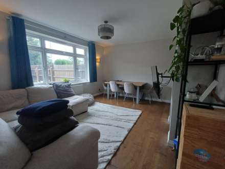 Peterstone Road, London, Image 4
