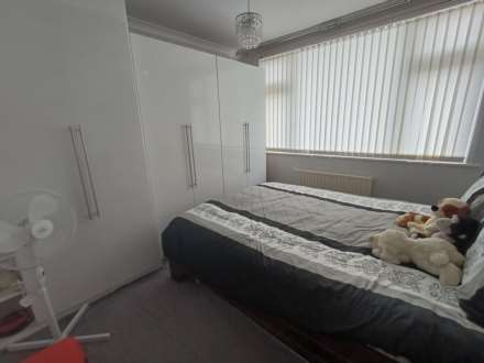 Amberley Road, London, Image 14