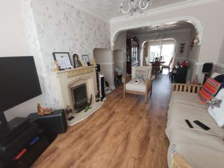 Amberley Road, London, Image 6