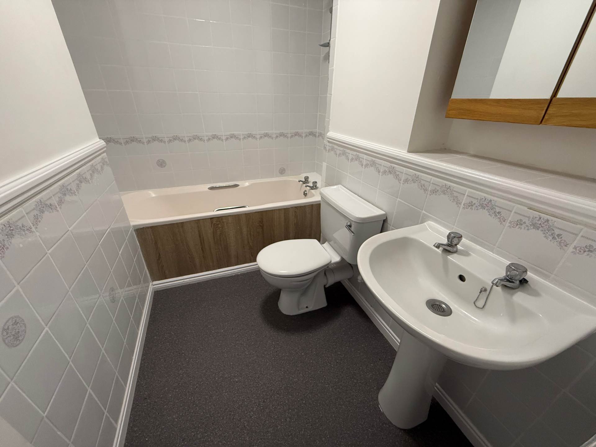 Chandlers Drive, Erith  ** VIDEO & 3D FLOORPLAN AVAILABLE **, Image 11