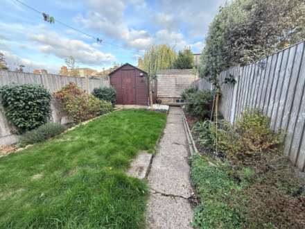 Basildon Road, London, Image 13