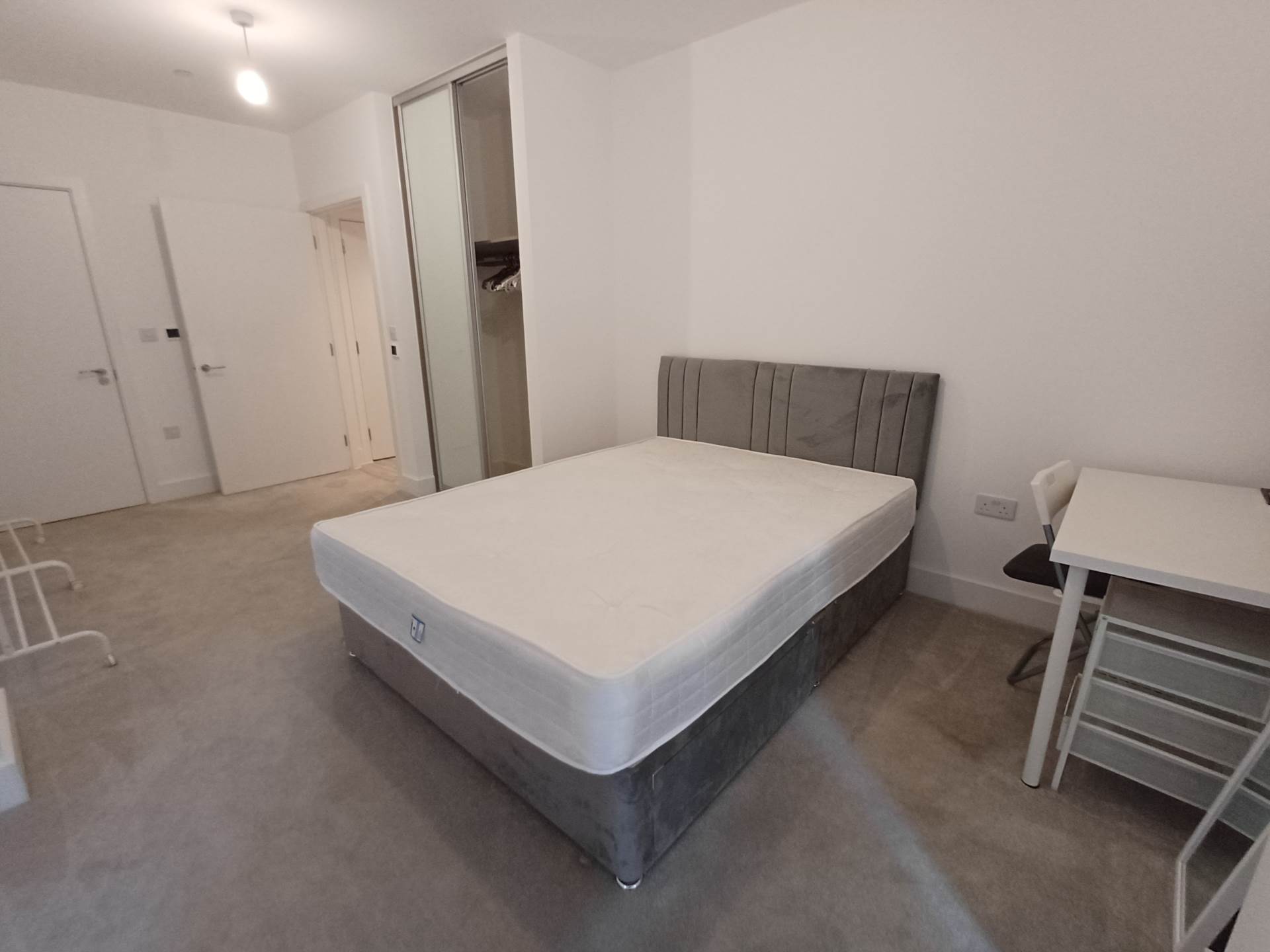 Crane Court, SE2 * VIDEO & 3D FLOORPLAN AVAILABLE *, Image 13