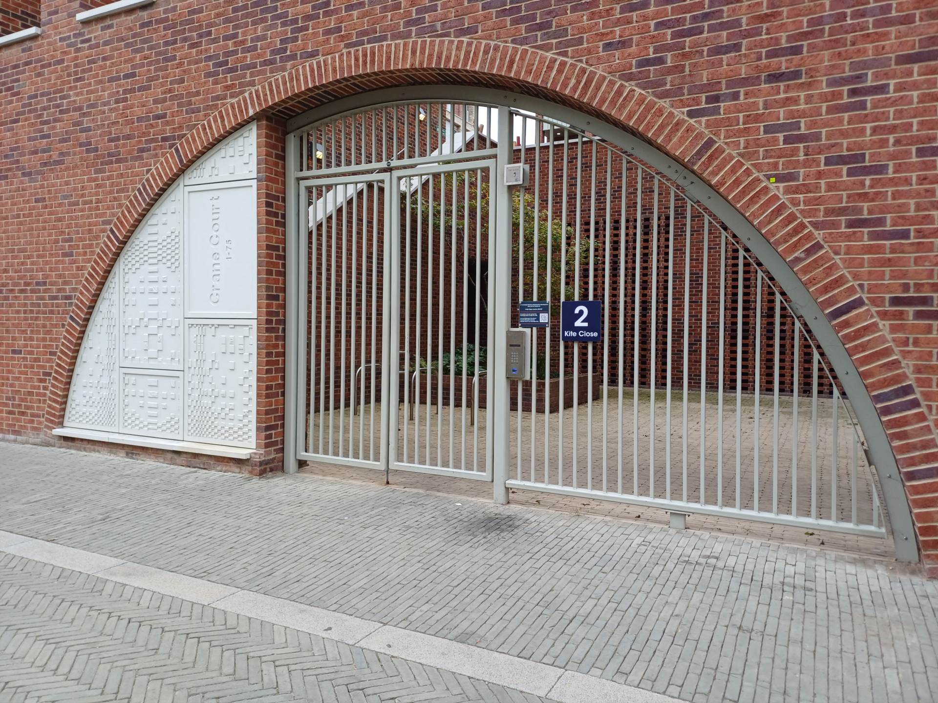 Crane Court, SE2 * VIDEO & 3D FLOORPLAN AVAILABLE *, Image 21