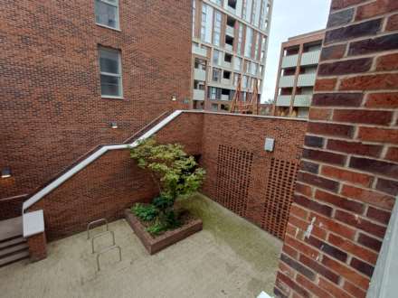 Crane Court, SE2 * VIDEO & 3D FLOORPLAN AVAILABLE *, Image 16