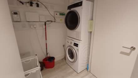 Crane Court, SE2 * VIDEO & 3D FLOORPLAN AVAILABLE *, Image 18