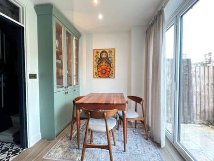 Cookhill Road, London SE2 9PB   ** VIDEO & 3D FLOORPLAN AVAILABLE **, Image 8