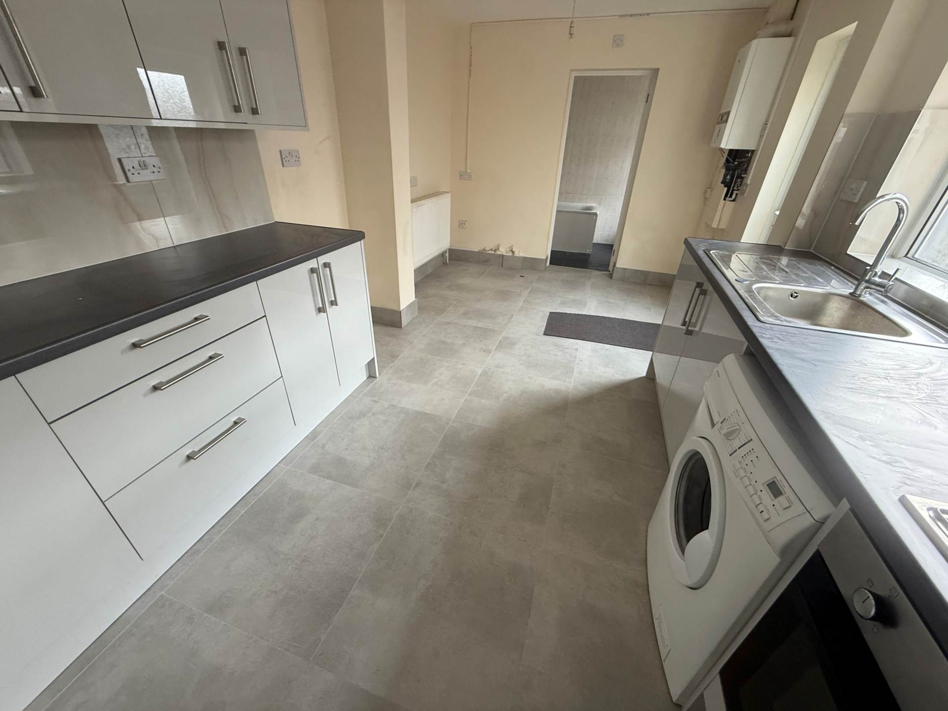 Abbey Grove, London, Image 7