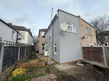 Abbey Grove, London, Image 18