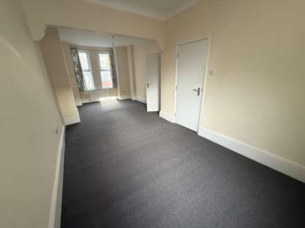 Abbey Grove, London, Image 5