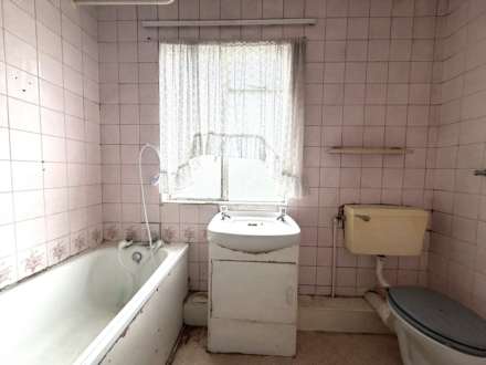Howbury Lane, Erith, Image 9