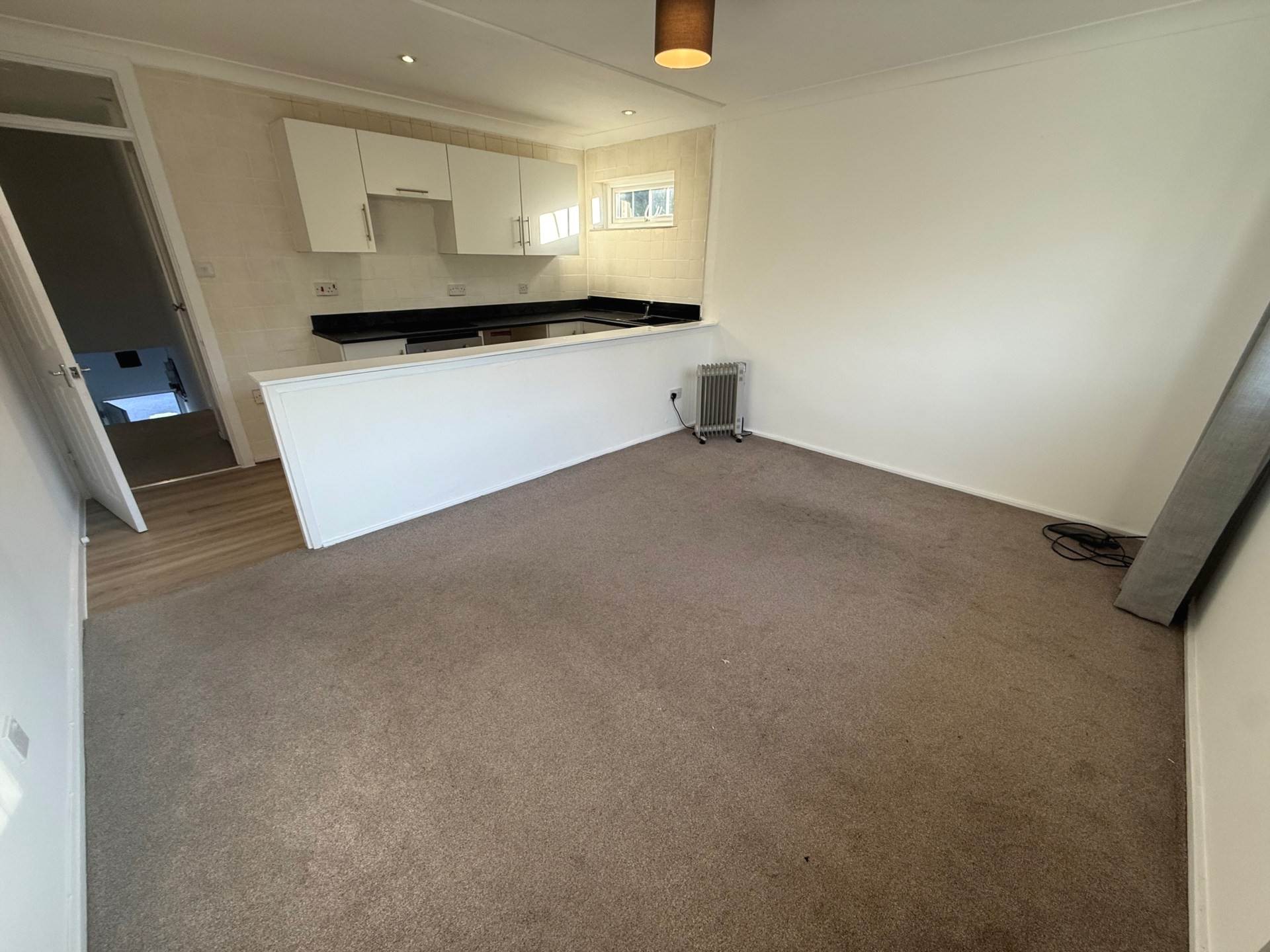 Manorside Close, London, Image 4