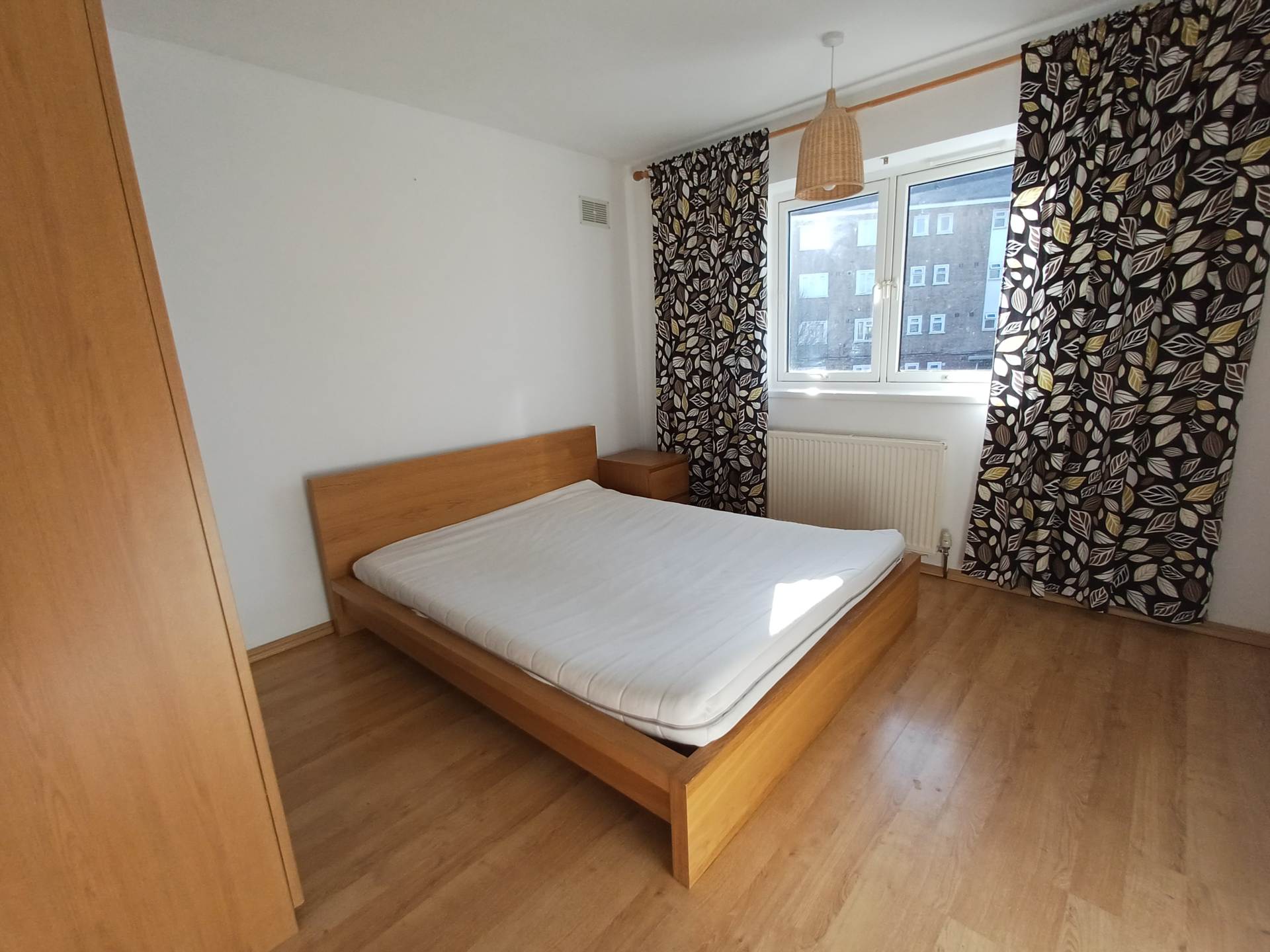 Dianthus Close, London, Image 7