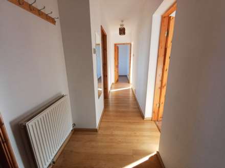 Dianthus Close, London, Image 2