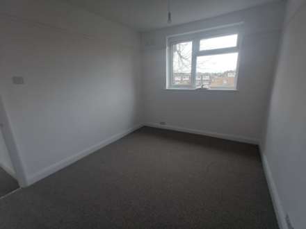 Highfield Avenue, Erith, Image 7