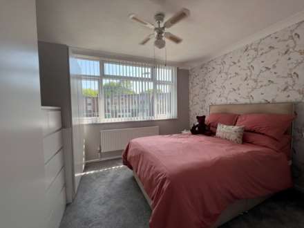 Disraeli Close, London  *VIDEO & 3D FLOORPLAN AVAILABLE**, Image 10