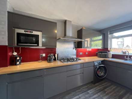 Disraeli Close, London  *VIDEO & 3D FLOORPLAN AVAILABLE**, Image 3