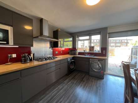Disraeli Close, London  *VIDEO & 3D FLOORPLAN AVAILABLE**, Image 4