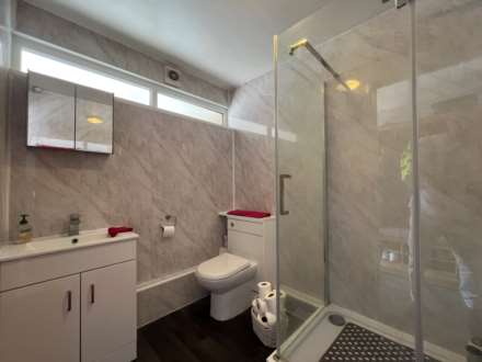 Disraeli Close, London  *VIDEO & 3D FLOORPLAN AVAILABLE**, Image 6