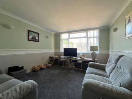 Disraeli Close, London  *VIDEO & 3D FLOORPLAN AVAILABLE**, Image 7