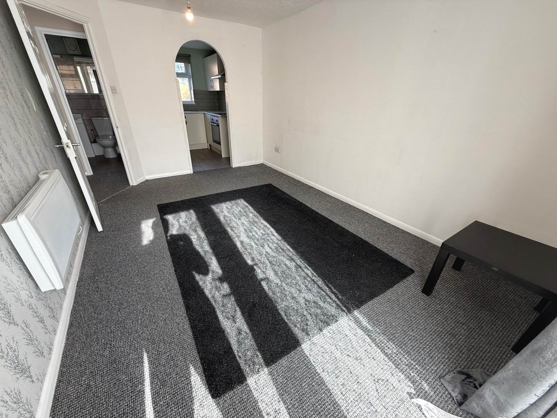Frobisher Road, Erith, Image 6