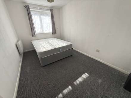 Frobisher Road, Erith, Image 9
